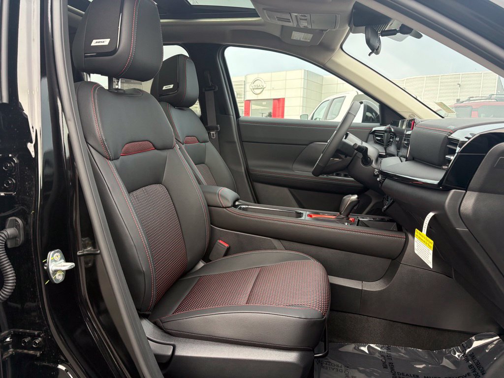 New 2027 Nissan Kicks SR w/ SR Premium Package AWD/4WD image 20