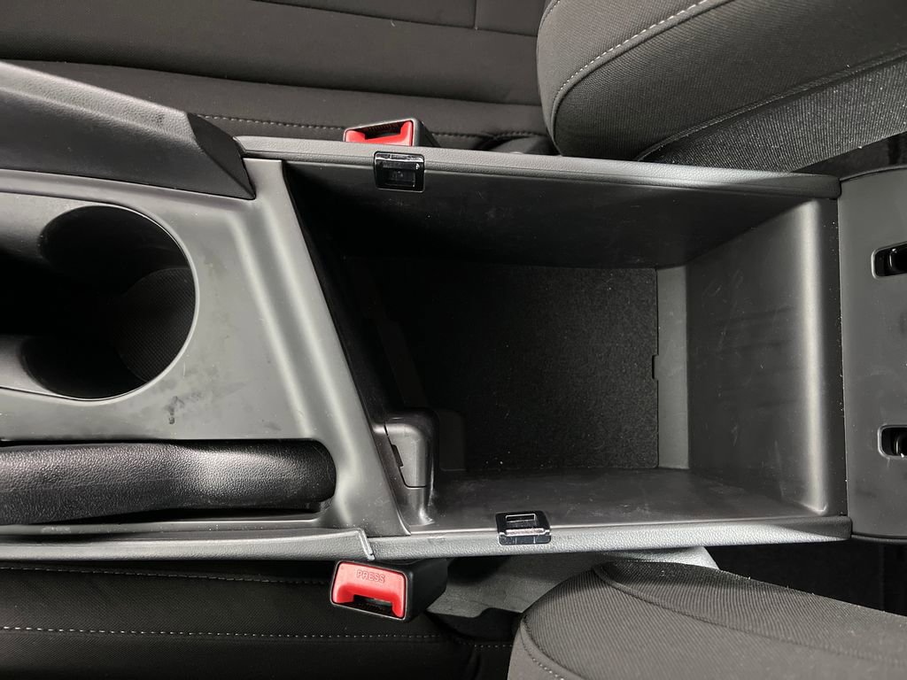 Certified 2025 Hyundai Elantra Sport image 25