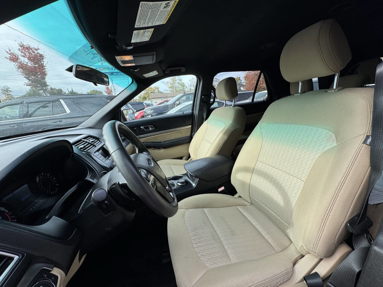 Used 2016 Ford Explorer Base AWD 4dr SUV image 24