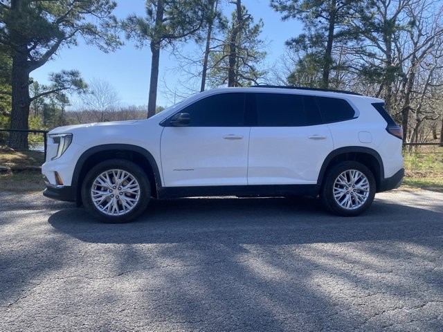 Used 2025 GMC Acadia Elevation w/ Elevation Premium Package image 5