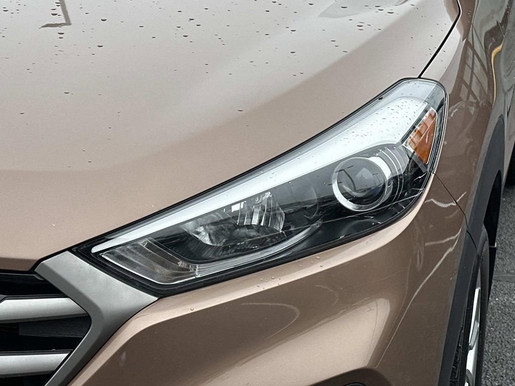Used 2016 Hyundai Tucson SE image 8