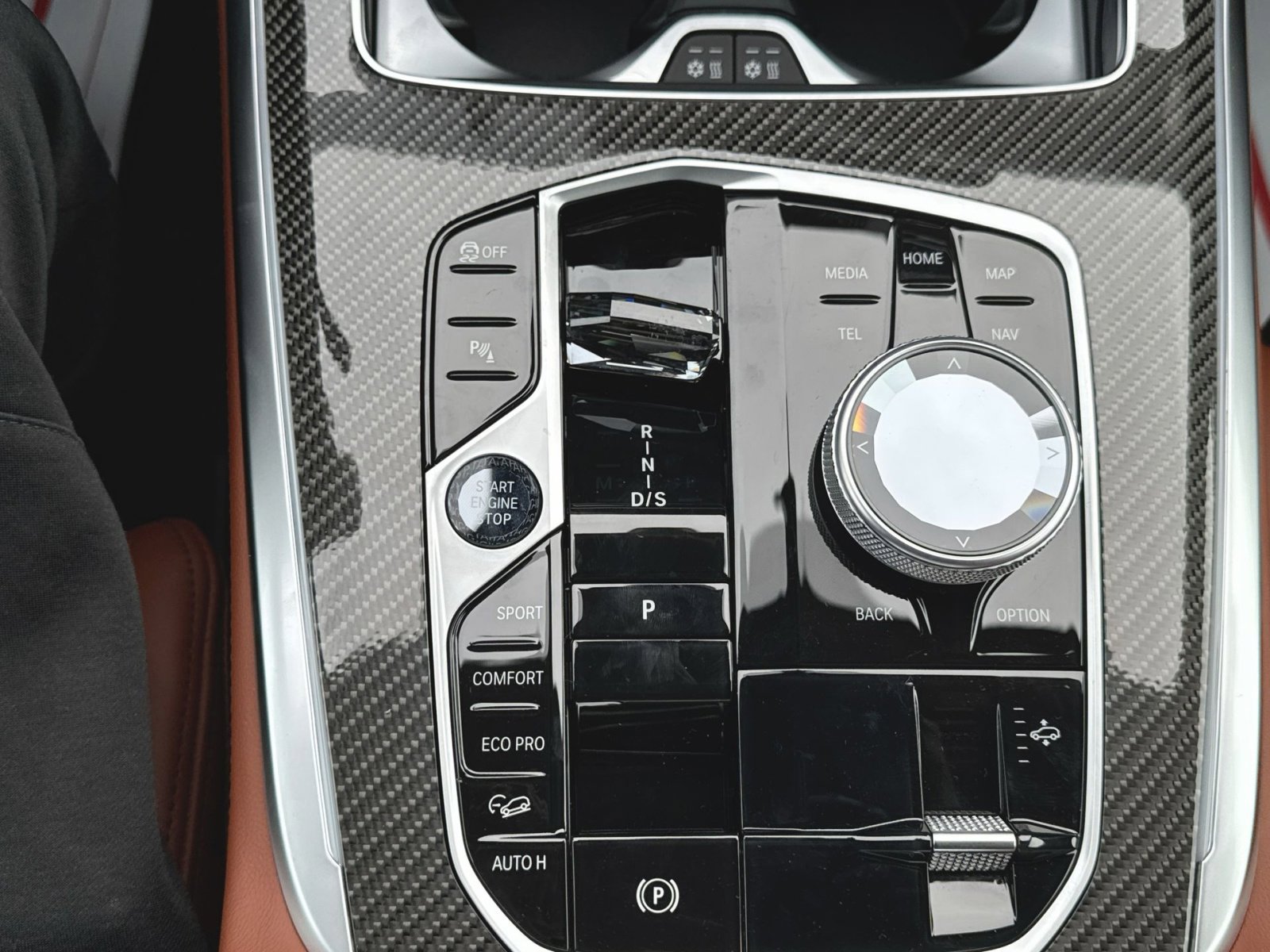 New 2026 BMW X7 M60i image 23