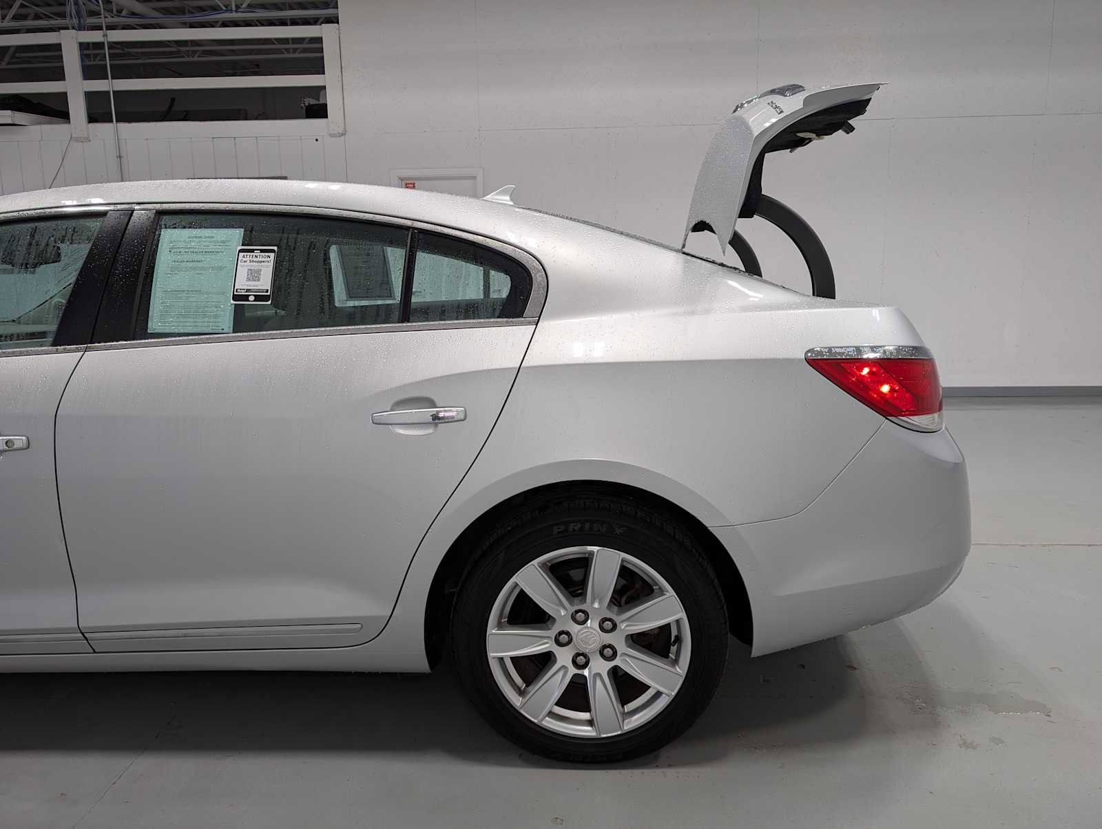 Used 2012 Buick LaCrosse Leather FWD image 11