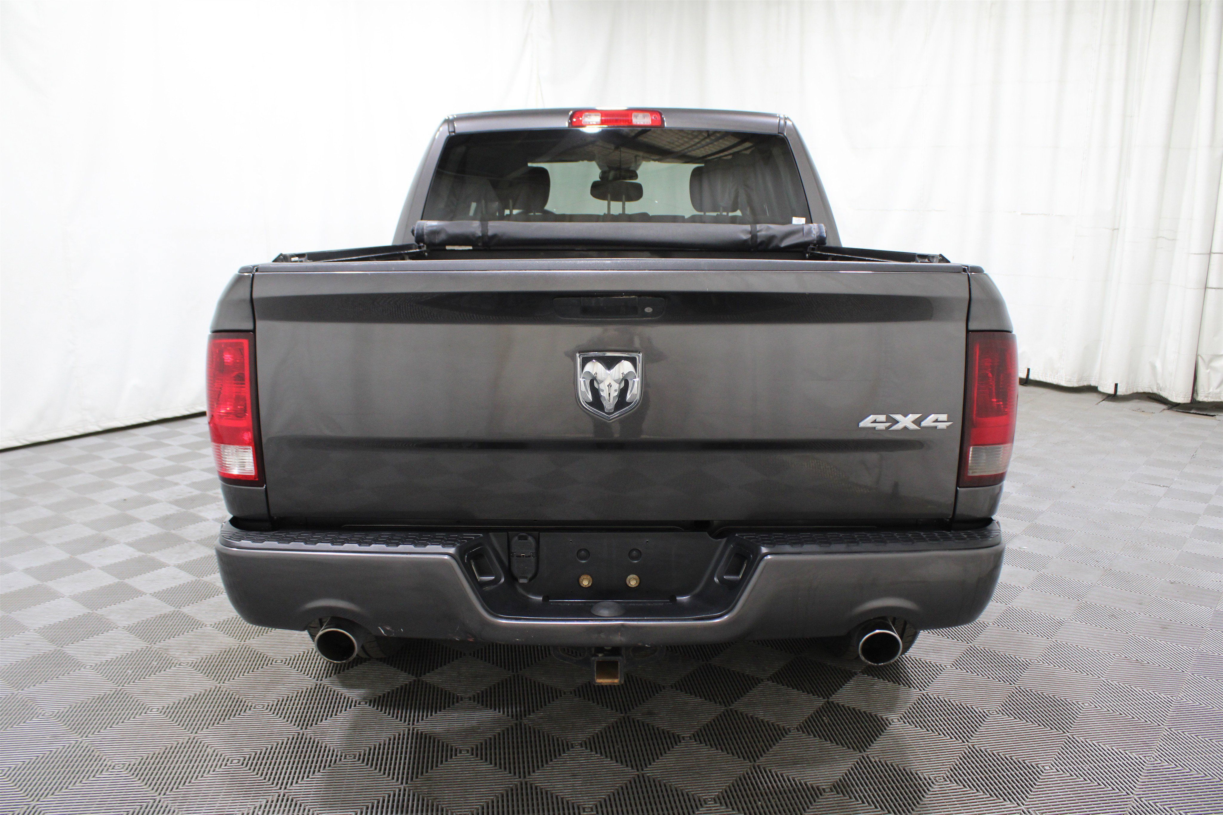 Used 2017 RAM 1500 Express w/ Express Value Package image 29