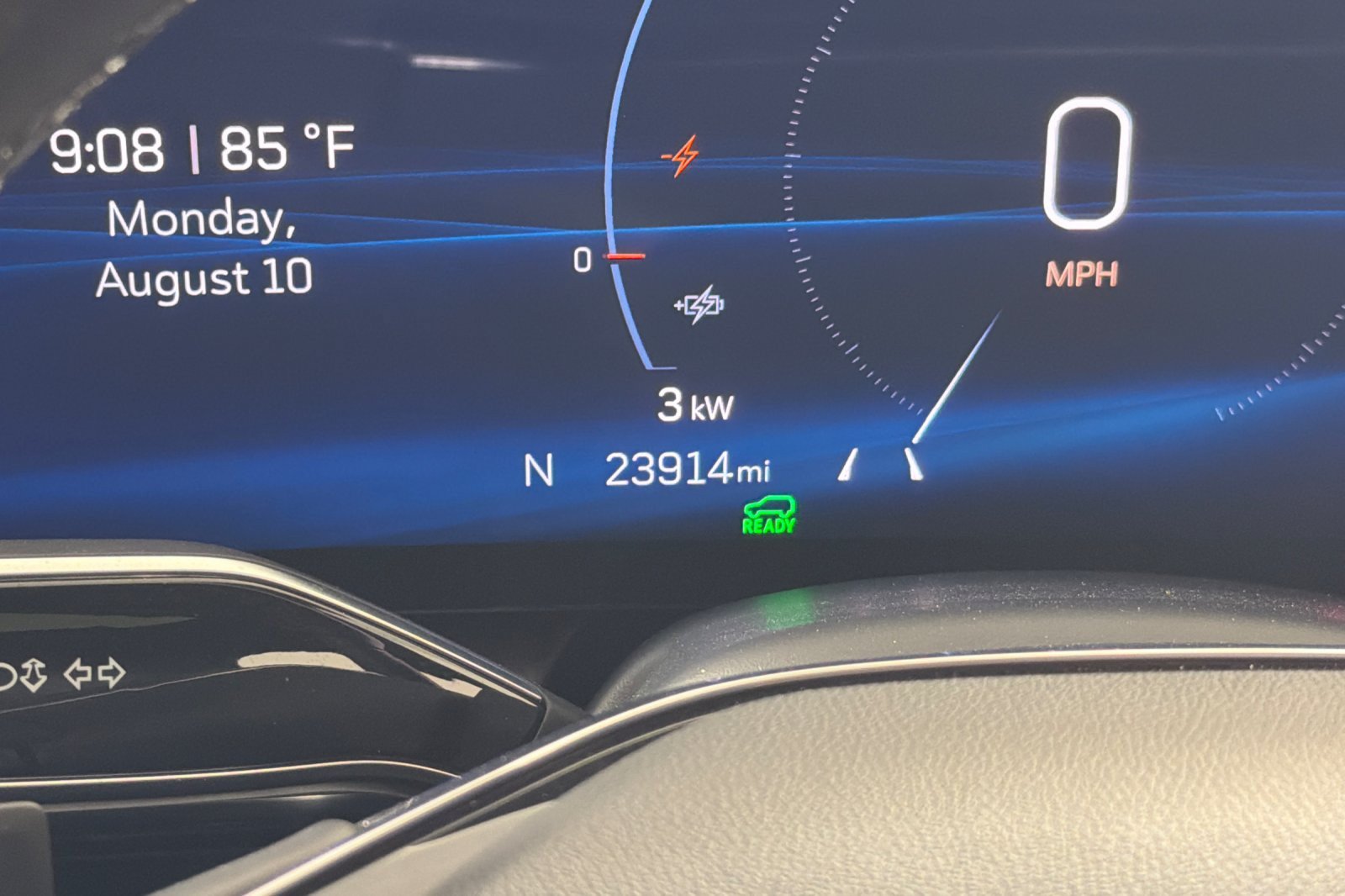 Used 2024 Cadillac Lyriq Tech AWD/4WD image 24
