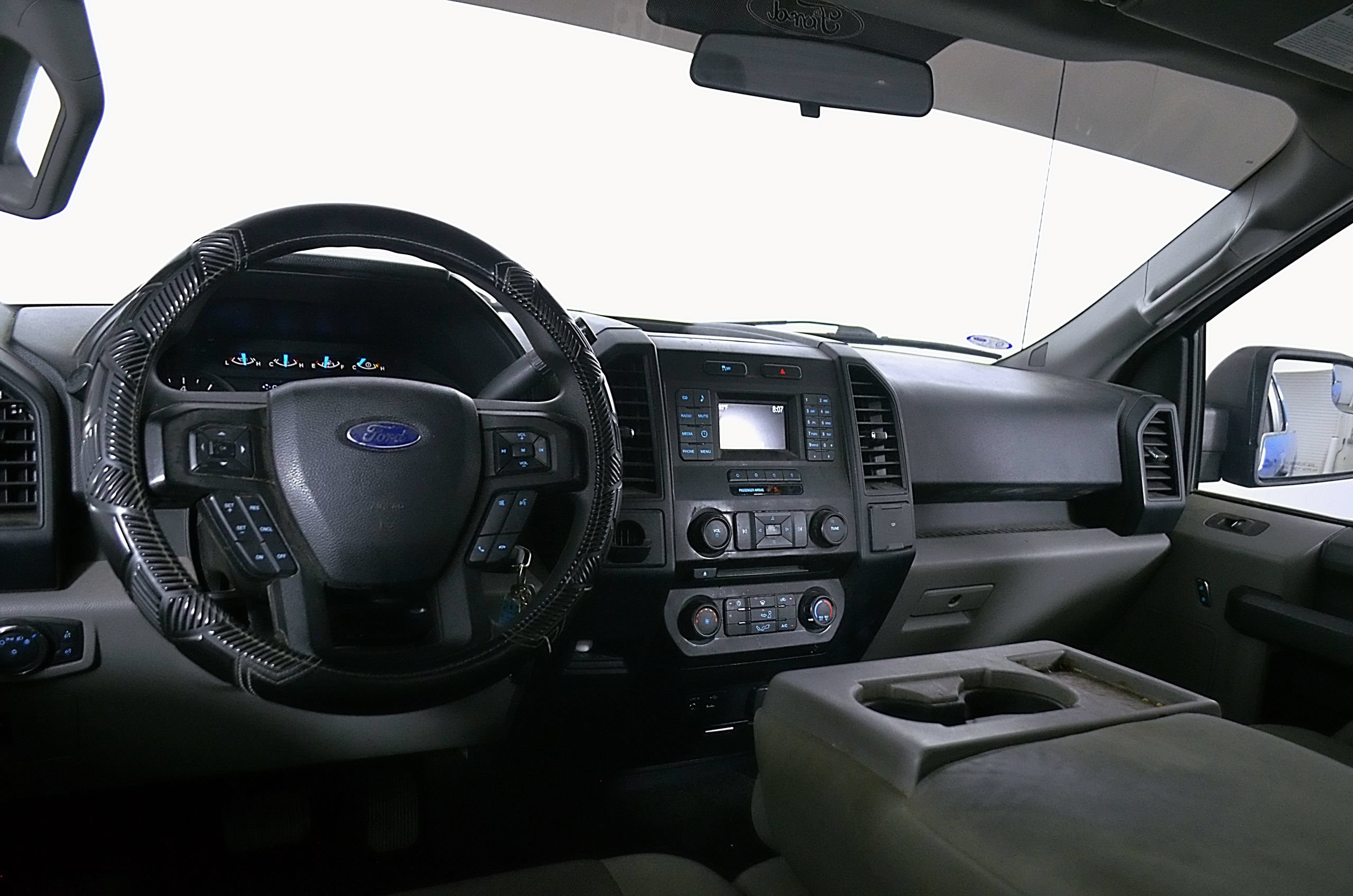Used 2015 Ford F150 XL w/ Equipment Group 101A Mid RWD image 19