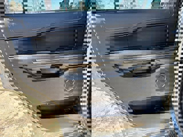 Used 2024 Ford Expedition XLT image 12