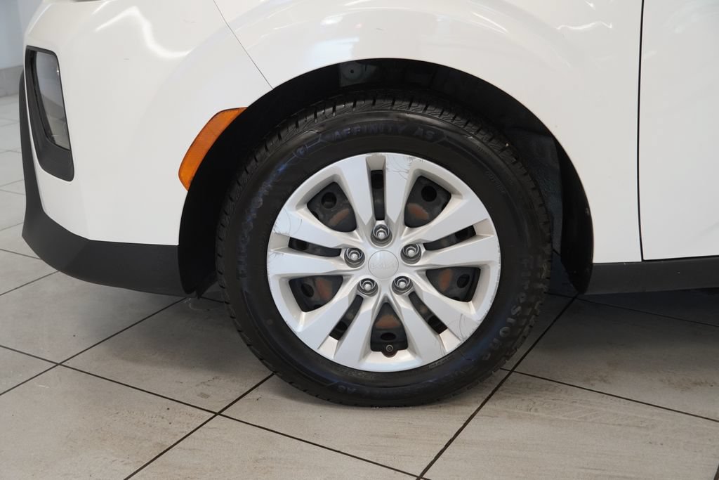 Used 2022 Kia Soul LX FWD image 18
