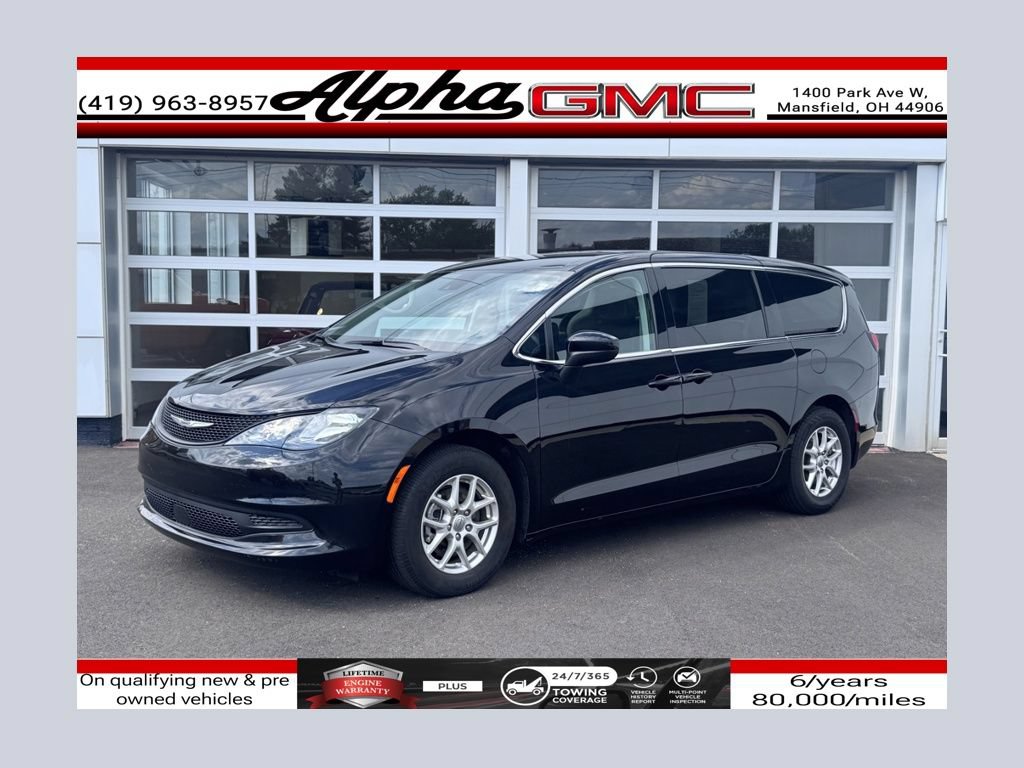 Used 2024 Chrysler Voyager LX FWD image 1