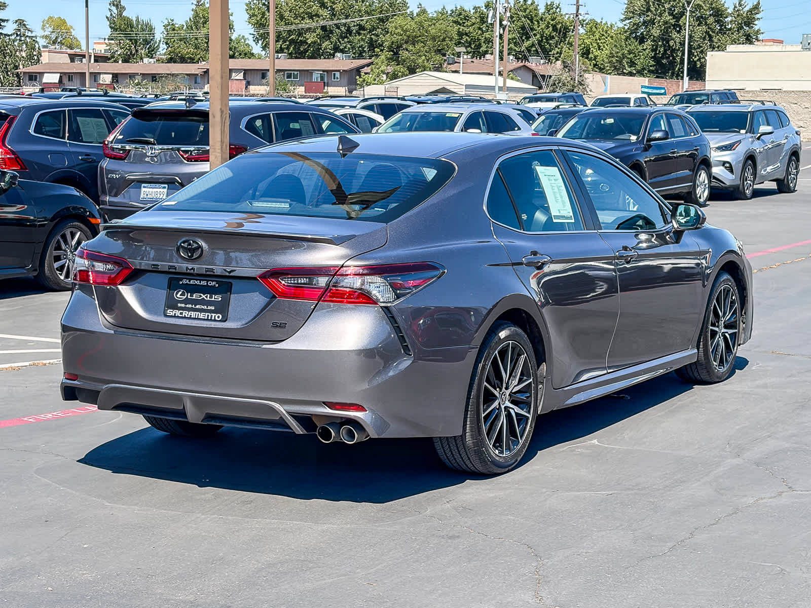 Used 2024 Toyota Camry SE FWD image 4