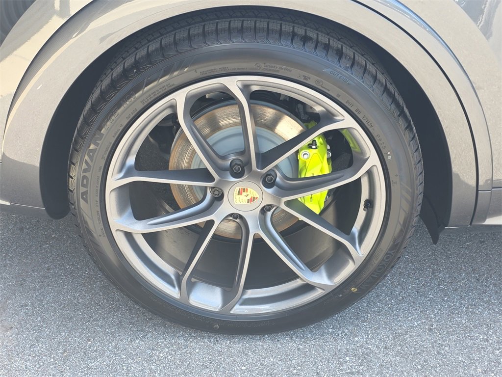 New 2026 Porsche Cayenne E-Hybrid Coupe image 14