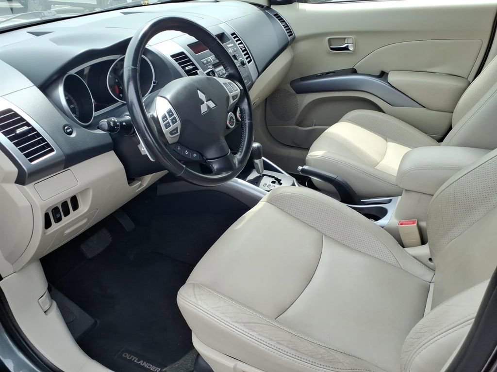 Used 2008 Mitsubishi Outlander XLS AWD/4WD image 11