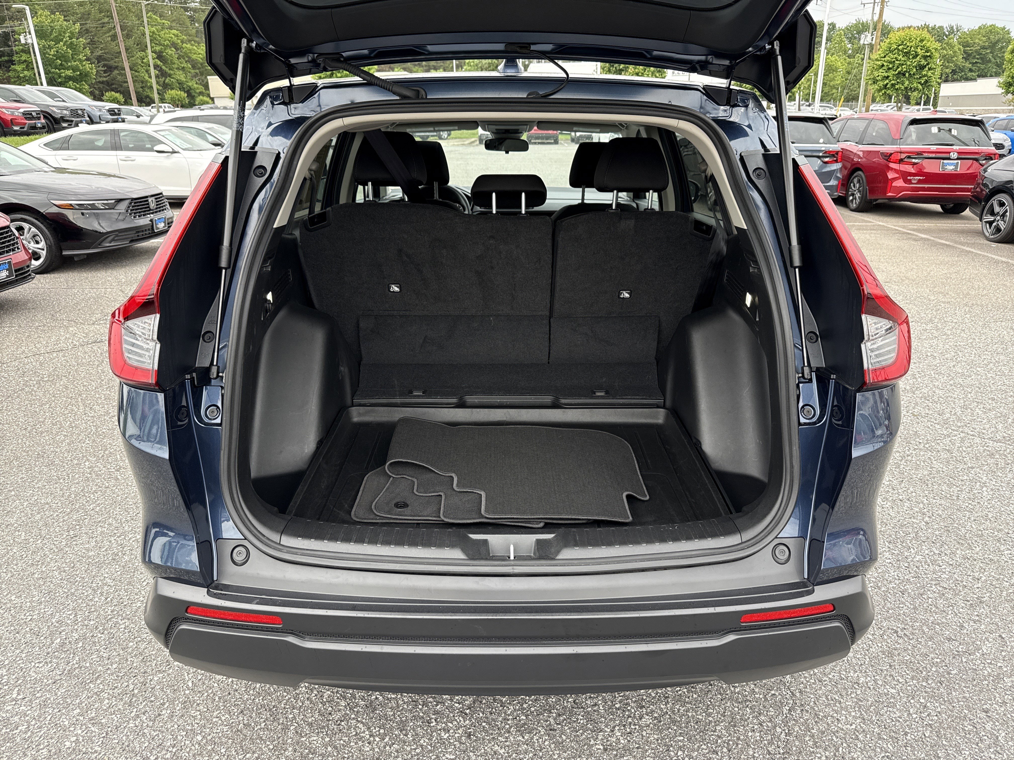 Certified 2025 Honda CR-V EX image 33