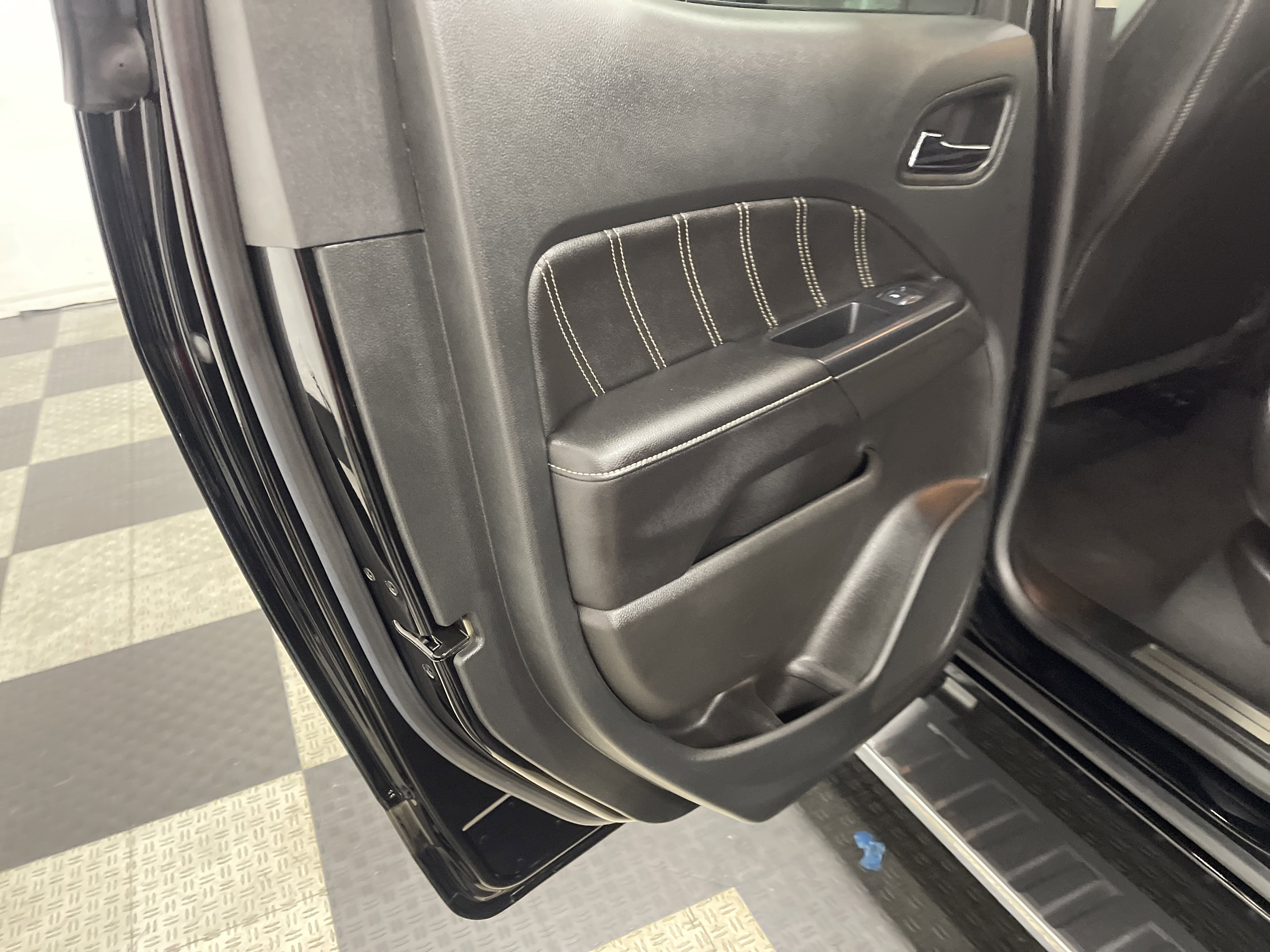 Used 2022 GMC Canyon Denali image 15