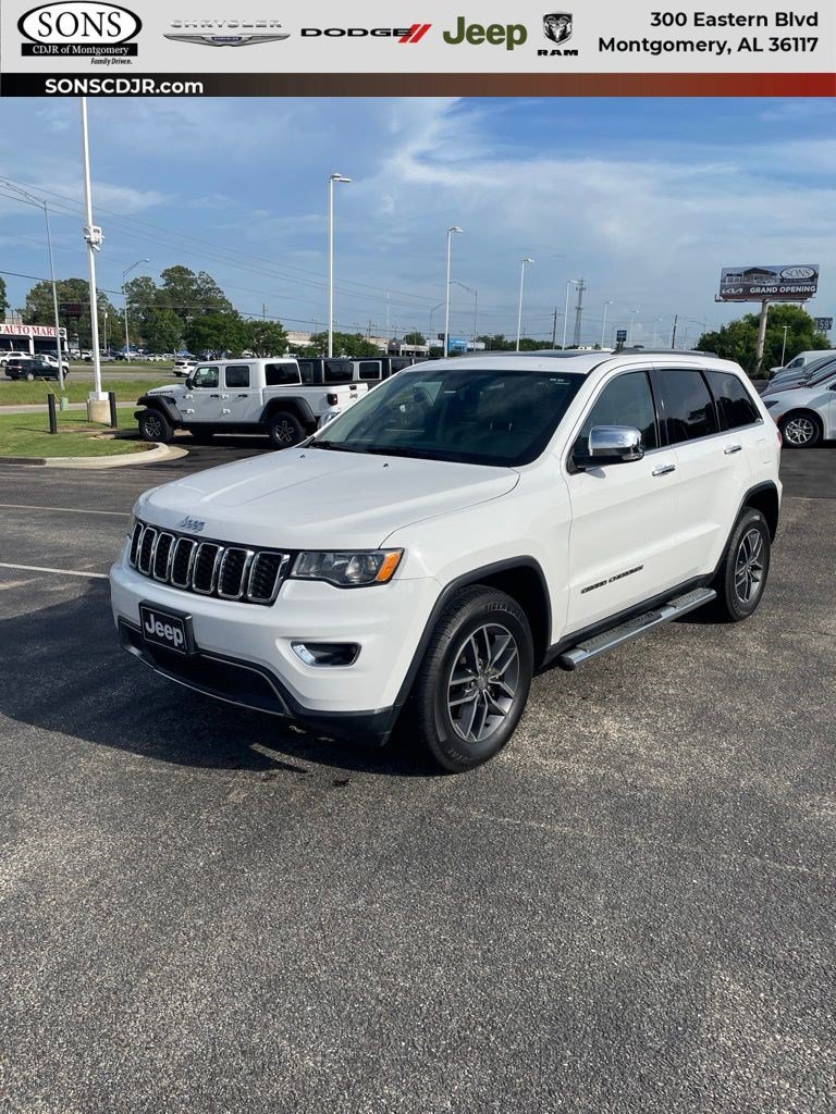 Used 2017 Jeep Grand Cherokee Limited w/ Mopar Chrome Edition Group AWD/4WD image 1