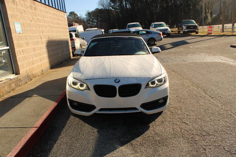 Used 2021 BMW 230i Convertible RWD image 2
