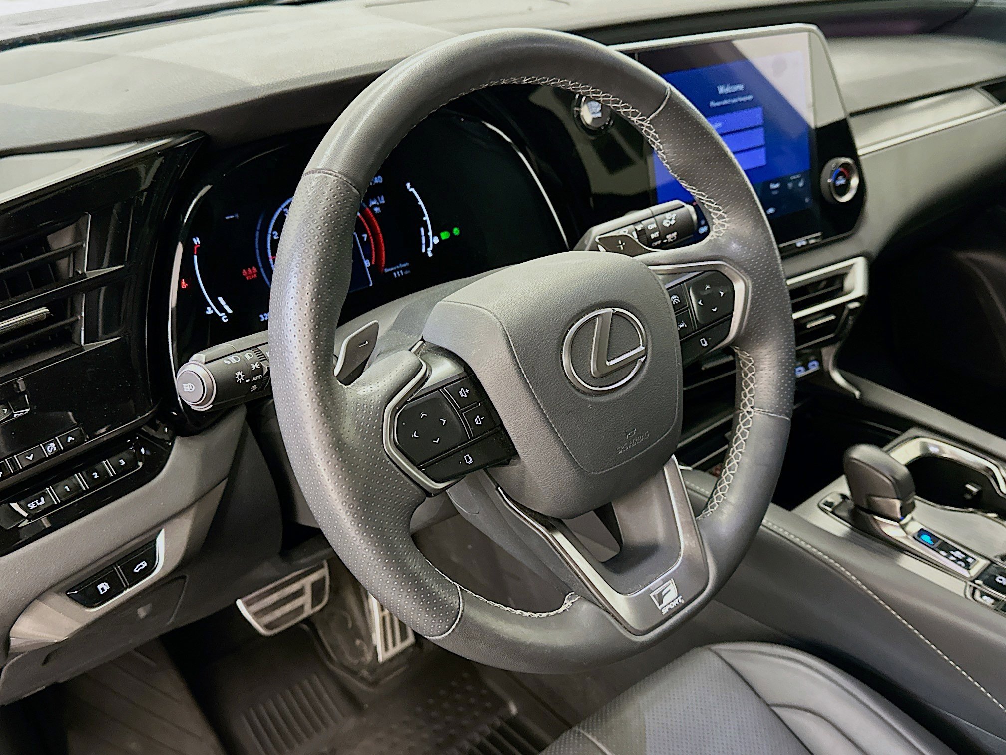 Used 2023 Lexus RX 350 F Sport w/ Accessory Package image 18