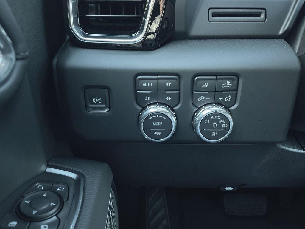 New 2026 GMC Sierra 1500 Denali AWD/4WD image 32