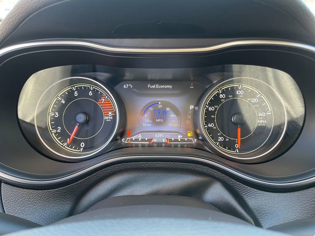 Used 2019 Jeep Cherokee Trailhawk image 18