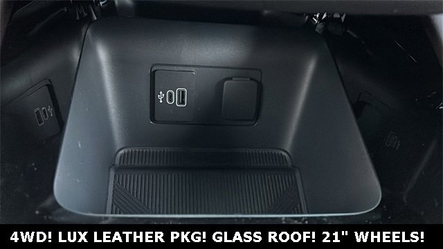 New 2026 Ford Explorer Platinum w/ LUX Leather Package image 18