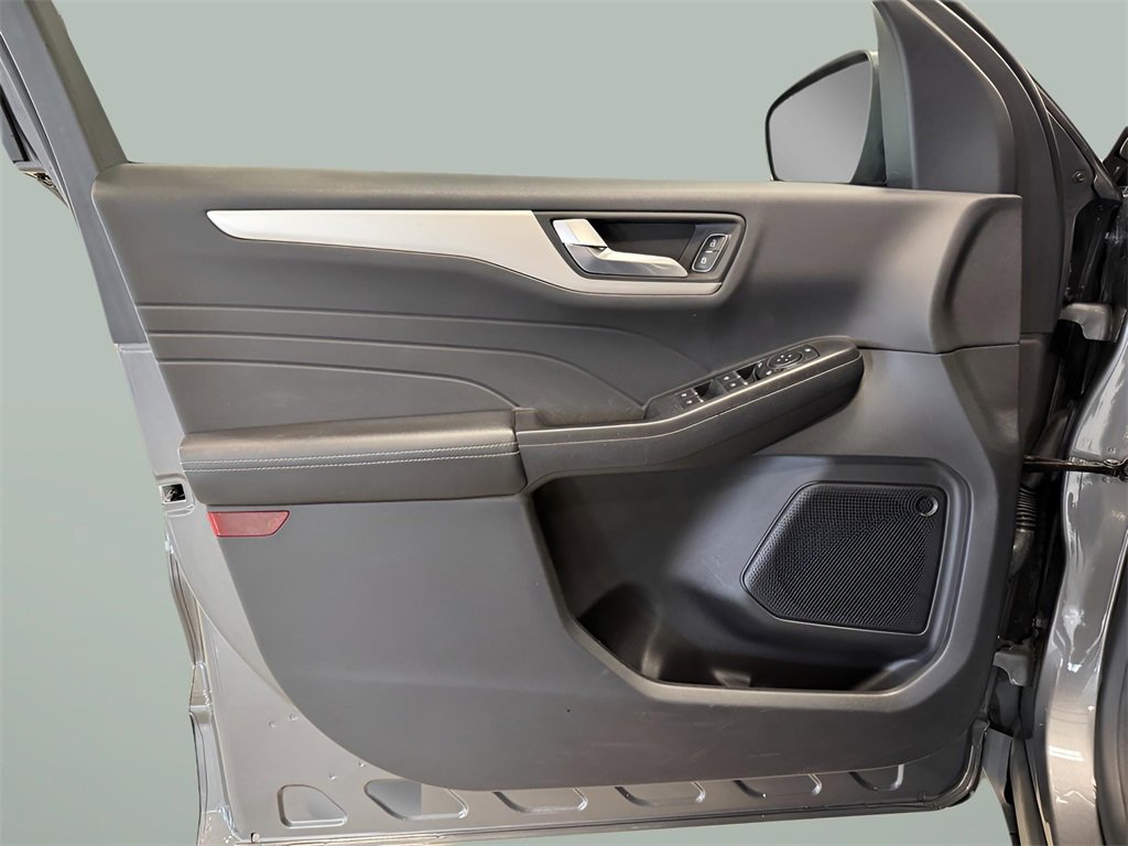 Certified 2022 Ford Escape SEL image 27