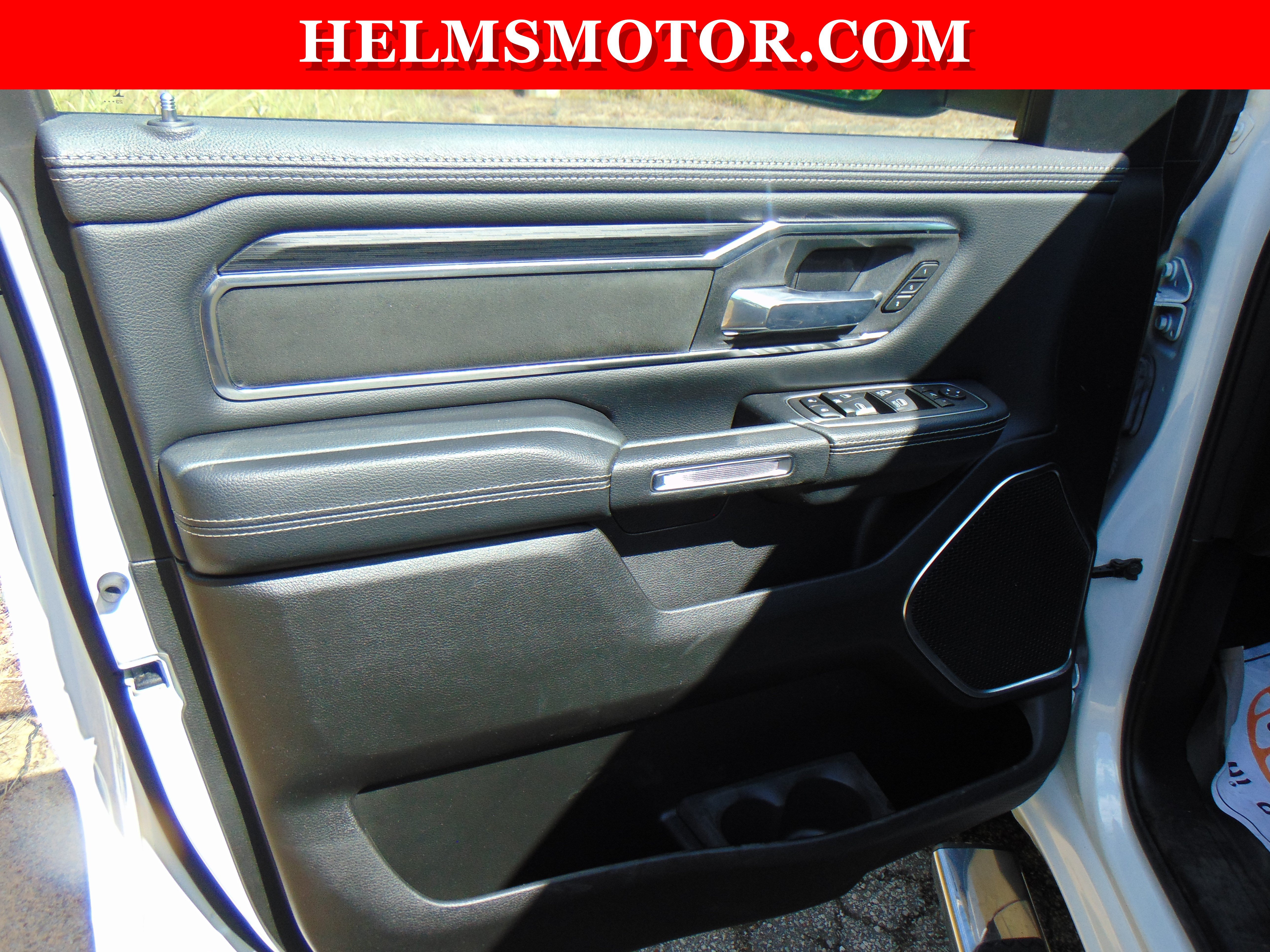 Used 2024 RAM 1500 Laramie AWD/4WD image 25