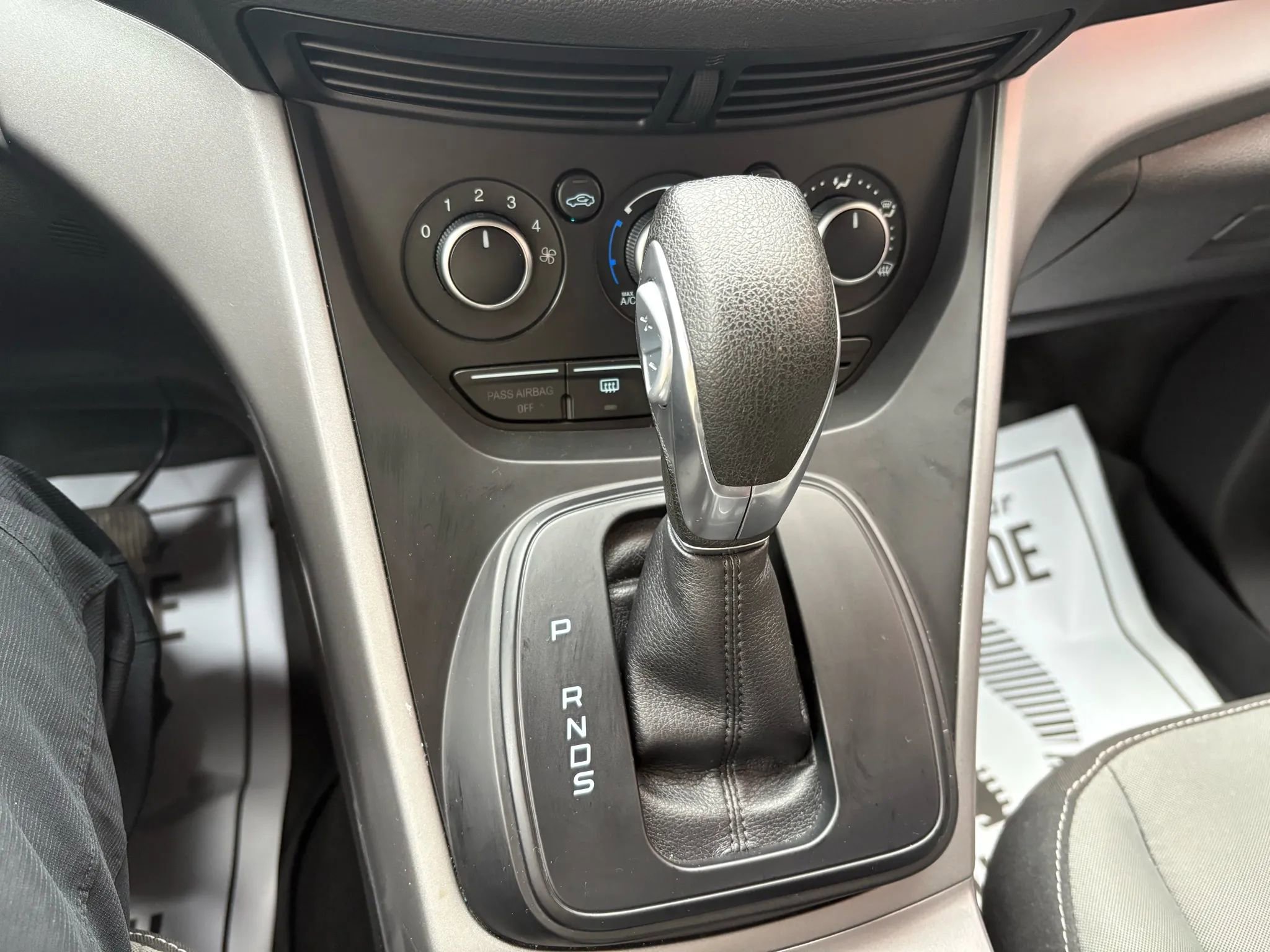 Used 2014 Ford Escape SE image 18