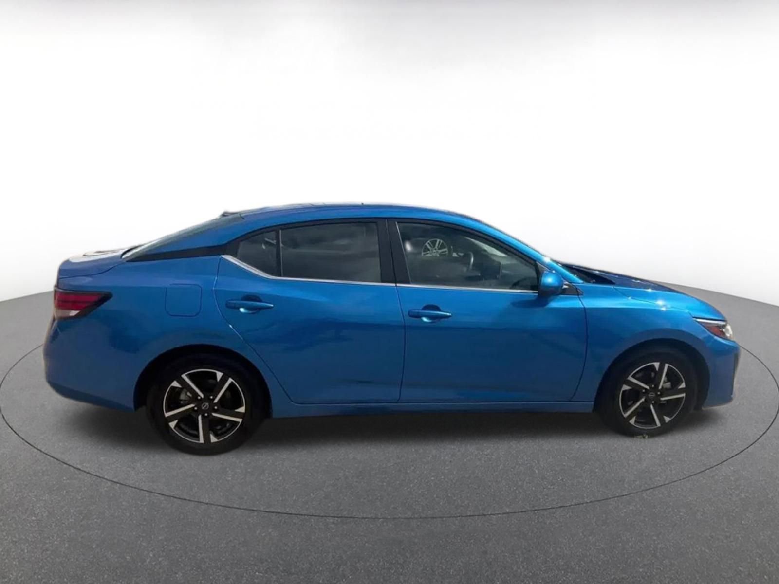 Used 2025 Nissan Sentra SV image 15