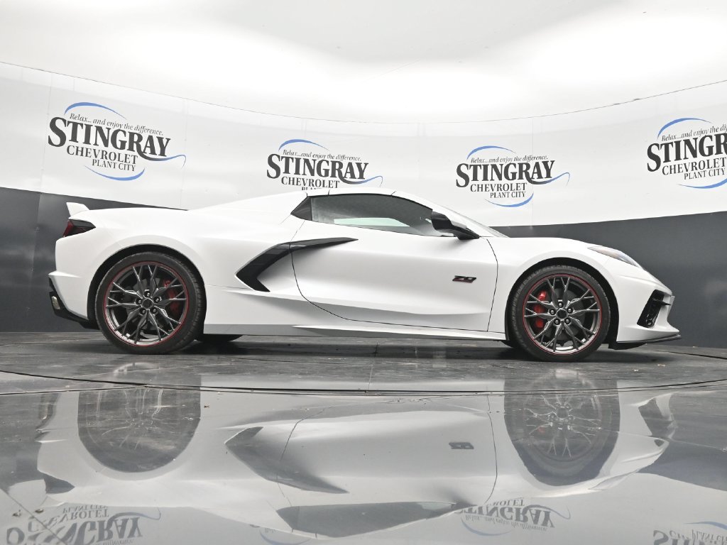 Used 2023 Chevrolet Corvette Stingray Premium Conv w/ Z51 Performance Package RWD image 33