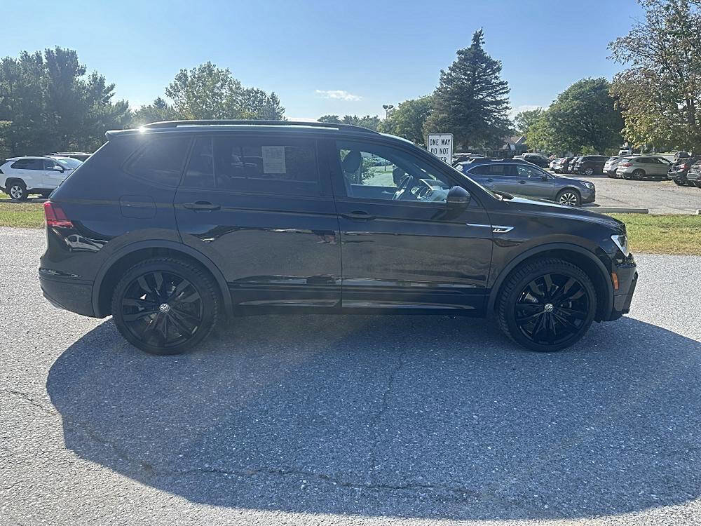 Used 2021 Volkswagen Tiguan SE R-Line image 6