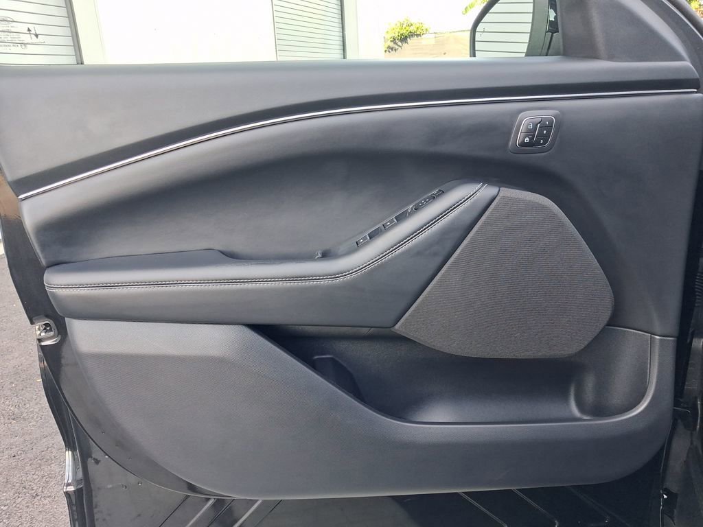 Used 2024 Ford Mustang Mach-E Select w/ Comfort Package Lite image 33