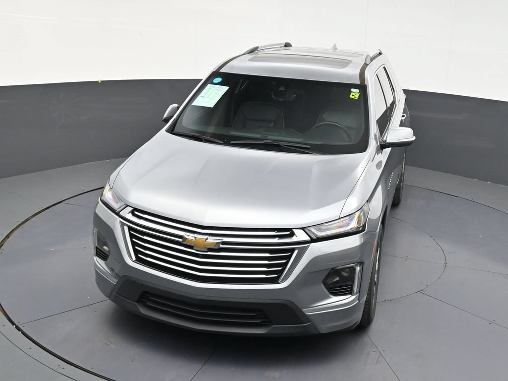 Used 2023 Chevrolet Traverse Premier FWD image 19