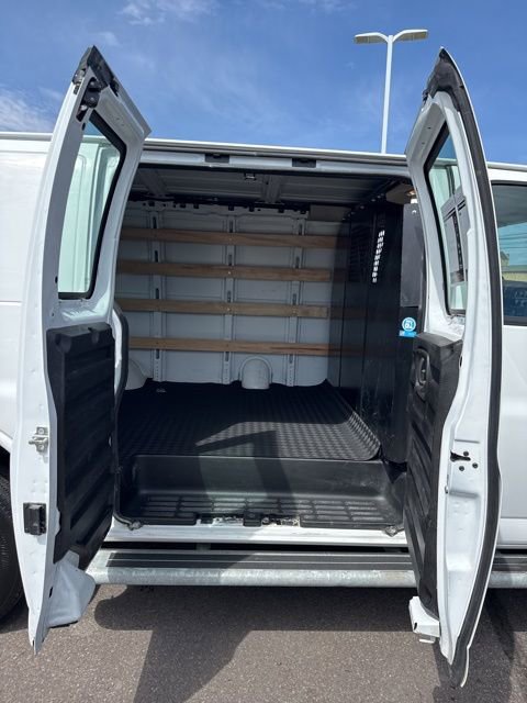 Used 2024 Chevrolet Express 2500 w/ Driver Convenience Package RWD image 13