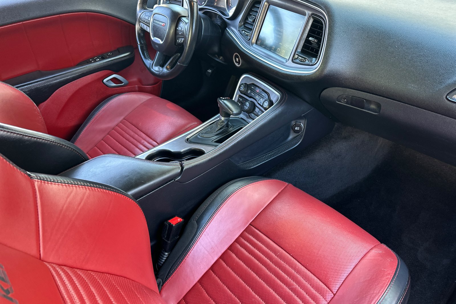 Used 2016 Dodge Challenger R/T Plus RWD image 18