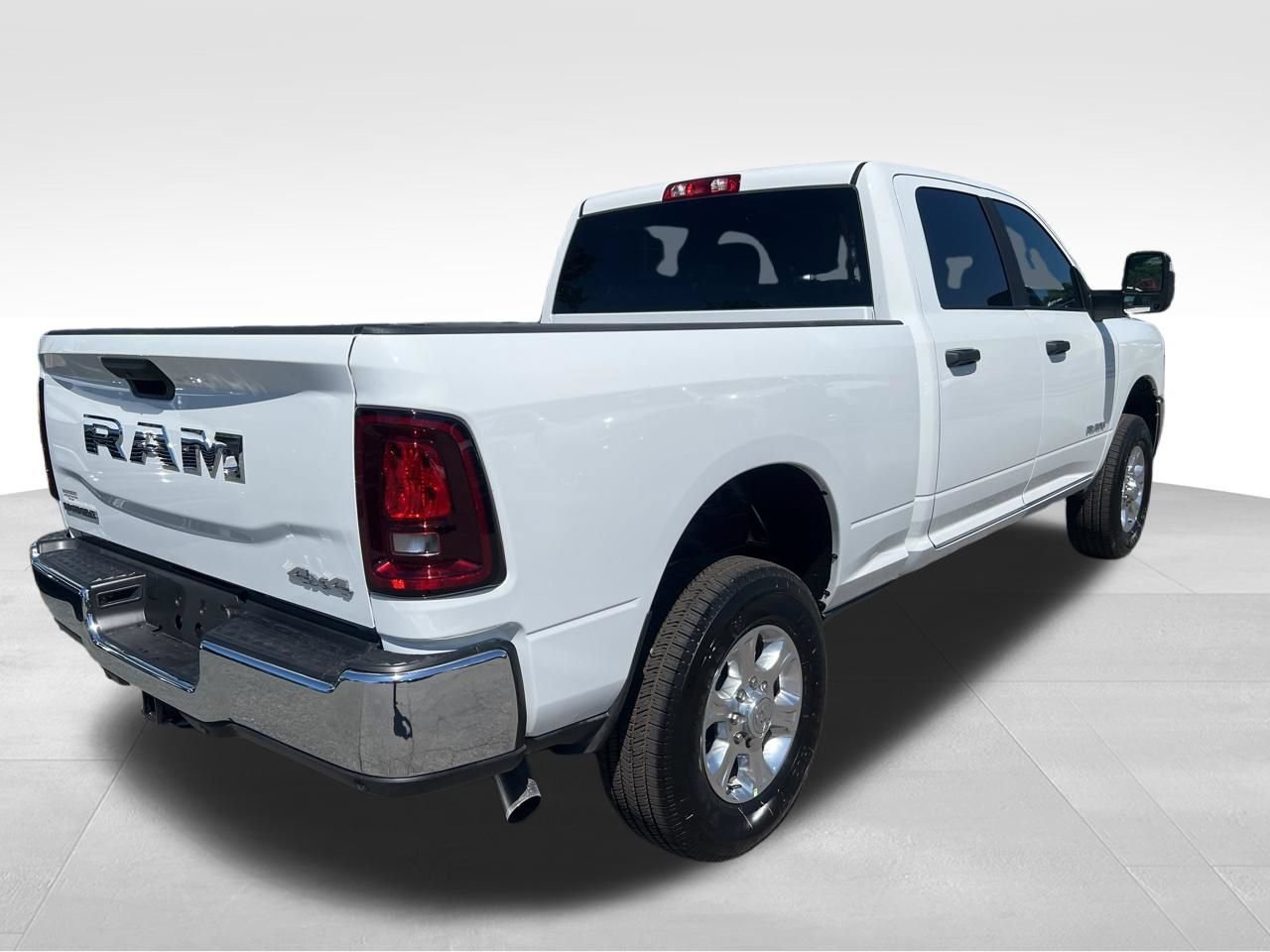 New 2026 RAM 2500 Big Horn AWD/4WD image 6