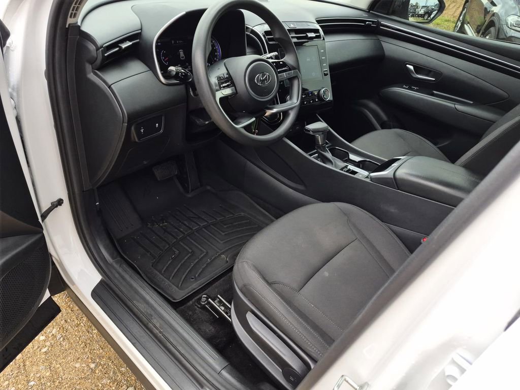 Used 2024 Hyundai Tucson SE image 11