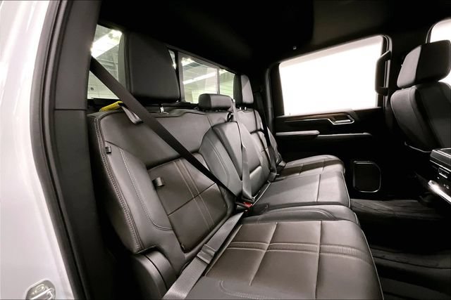 Used 2024 Chevrolet Silverado 3500 High Country w/ High Country Premium Package AWD/4WD image 27