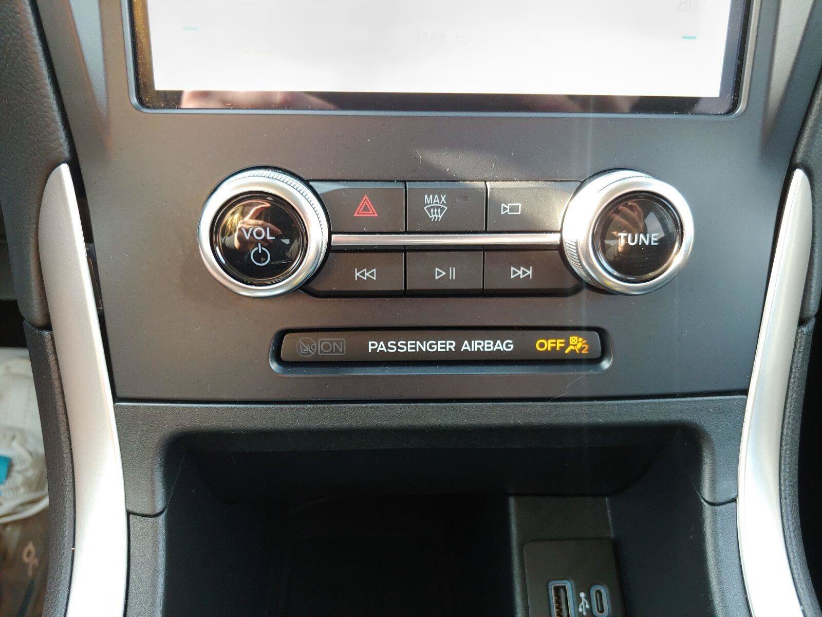 Used 2023 Ford Edge SEL w/ Convenience Package AWD/4WD image 24