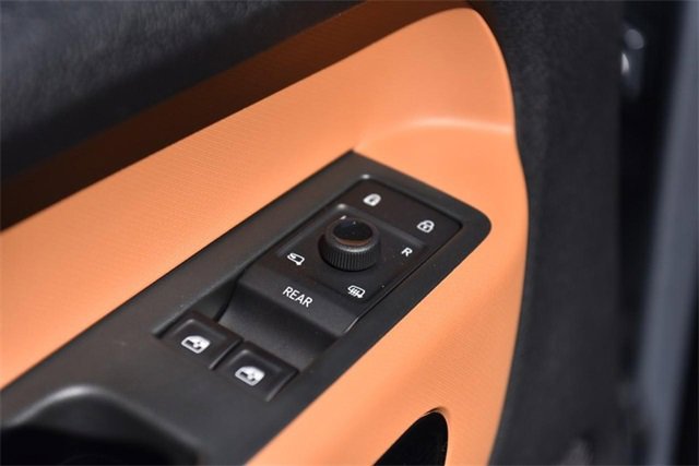 New 2025 Volkswagen ID. Buzz Pro S image 8