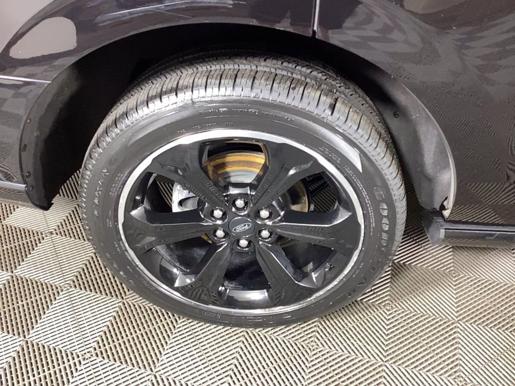 Used 2022 Ford Expedition Limited image 7