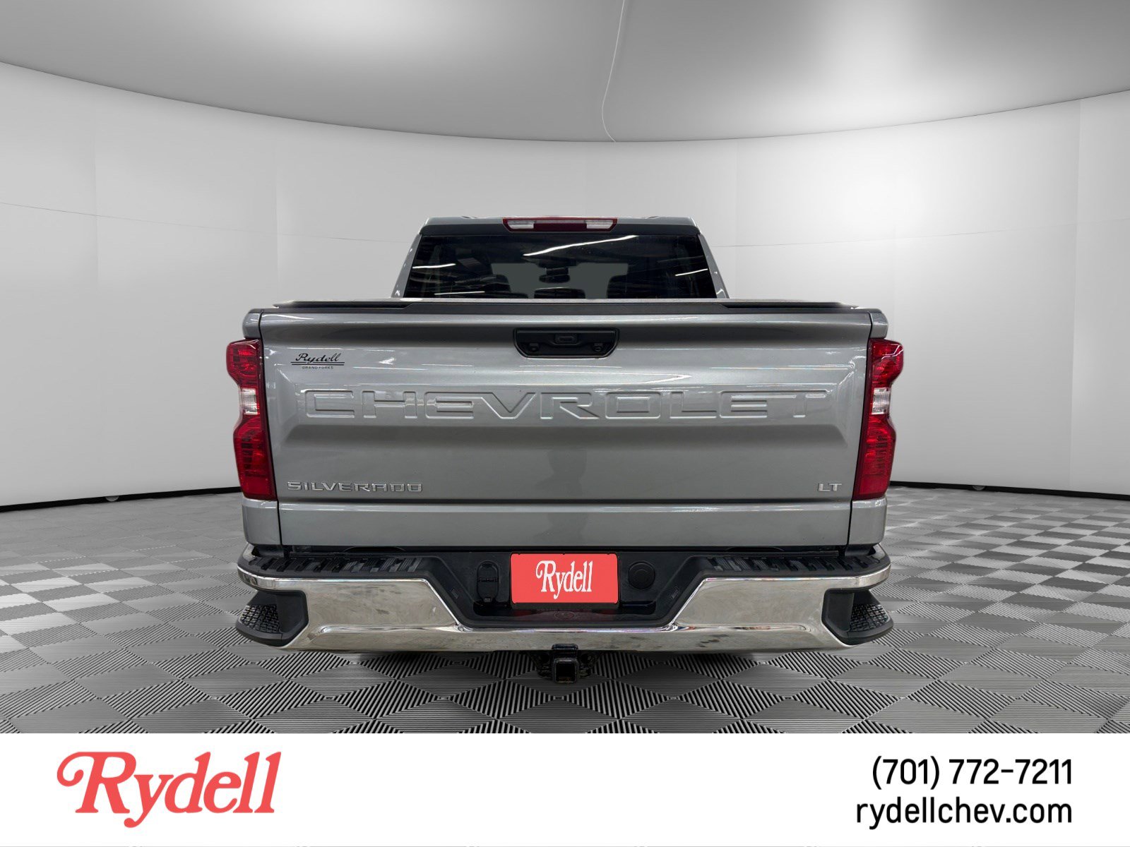 Used 2023 Chevrolet Silverado 1500 LT AWD/4WD image 4