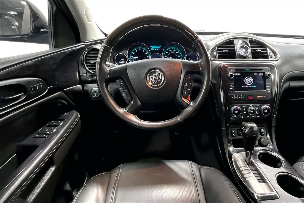 Used 2017 Buick Enclave Leather AWD/4WD image 6