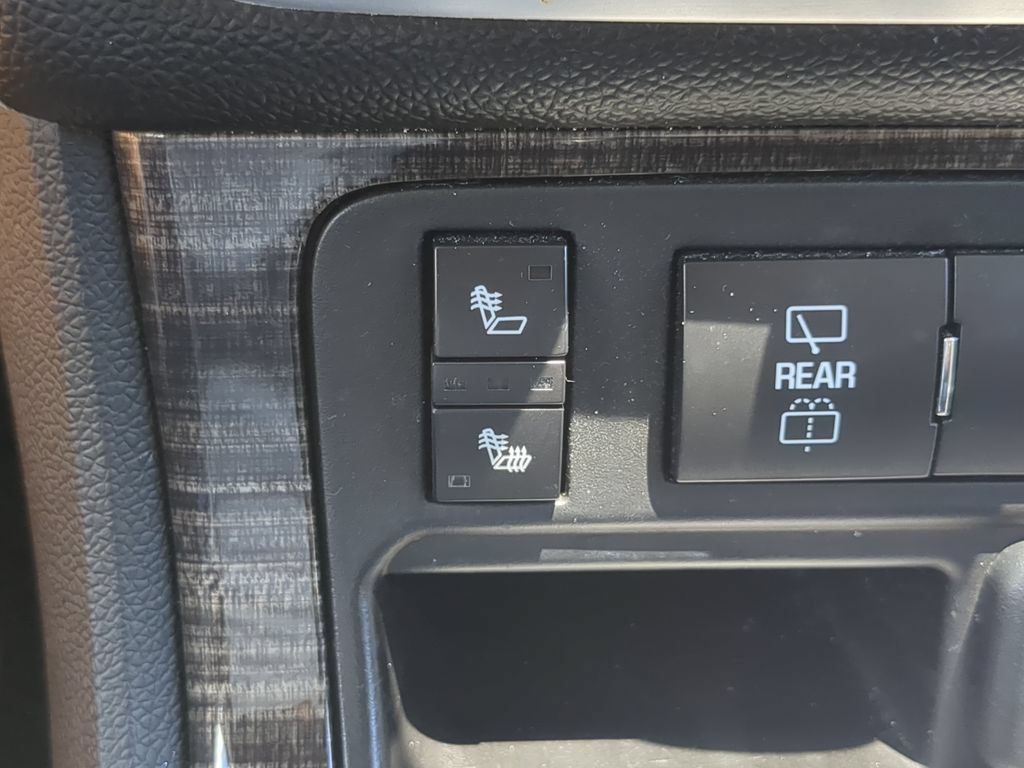 Used 2016 GMC Acadia SLT FWD image 24