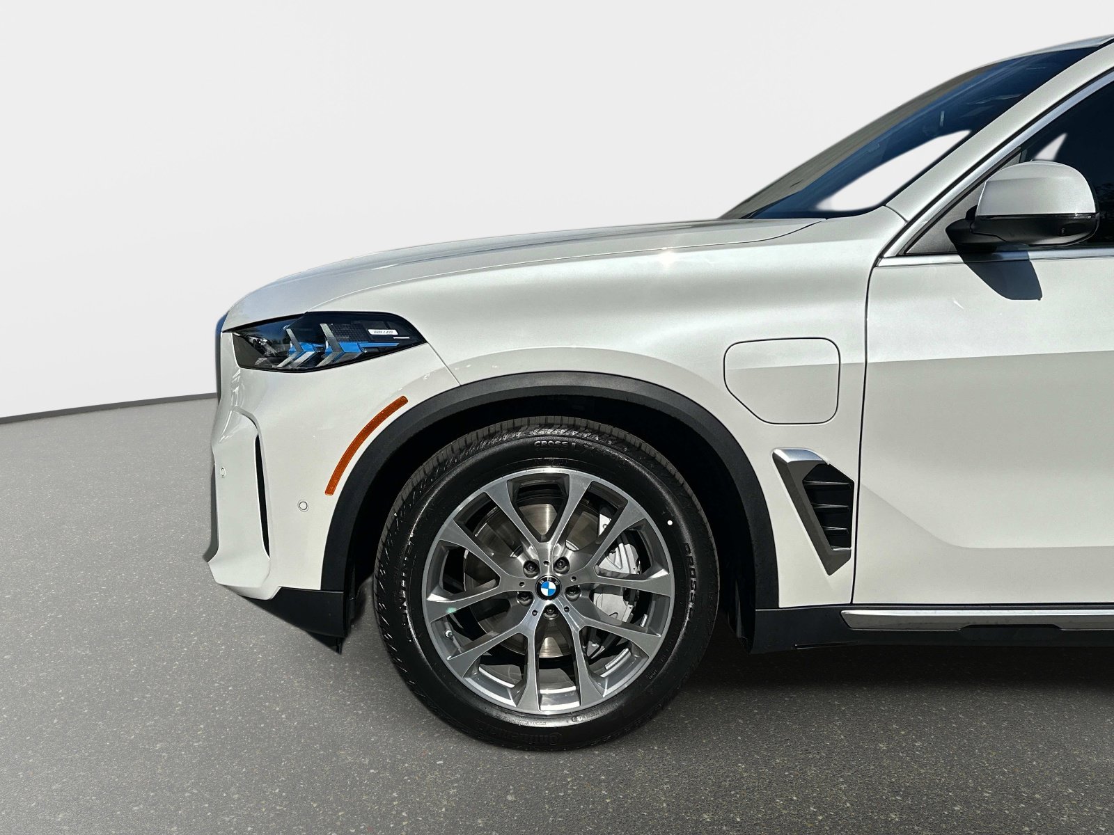 New 2026 BMW X5 xDrive50e AWD/4WD image 10