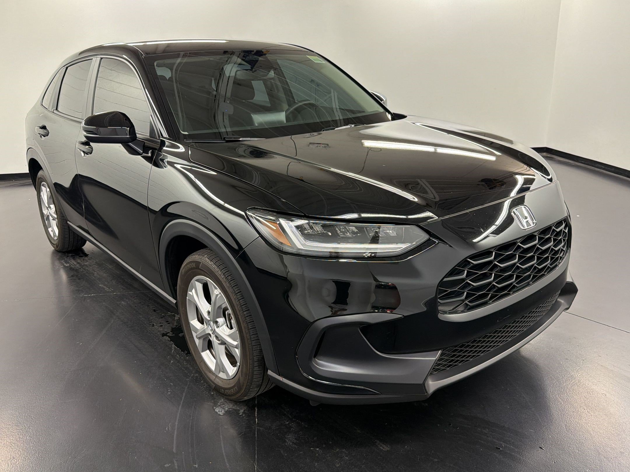 Certified 2025 Honda HR-V LX image 7
