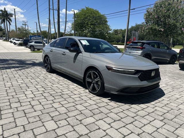Used 2025 Honda Accord Sport image 32