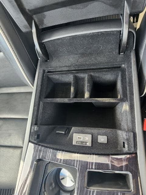 Used 2022 Cadillac Escalade Sport w/ Touring Package image 18