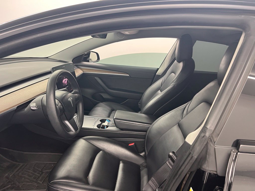 Used 2023 Tesla Model 3 Standard Range RWD image 8