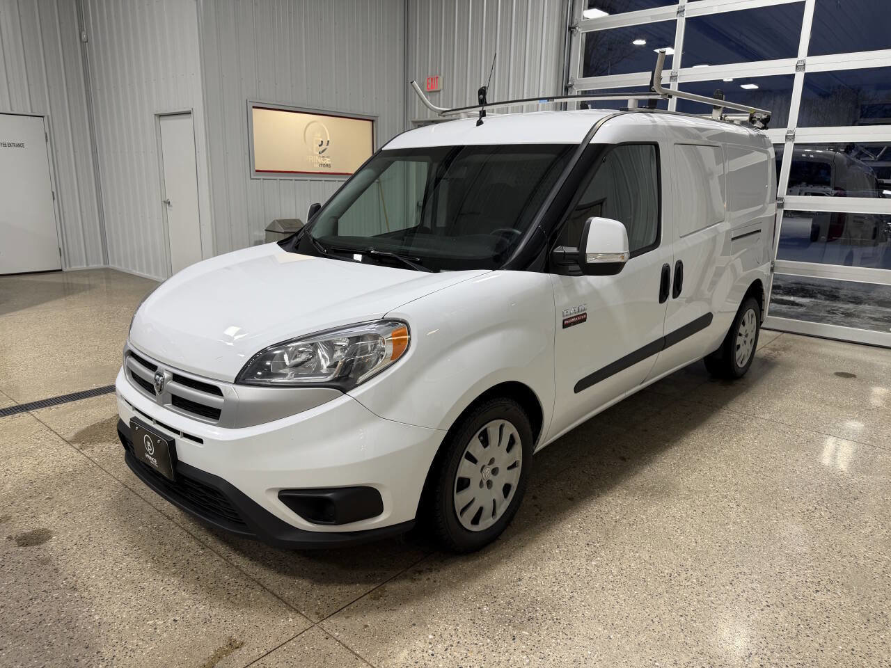 Used 2018 RAM ProMaster City Tradesman SLT image 2