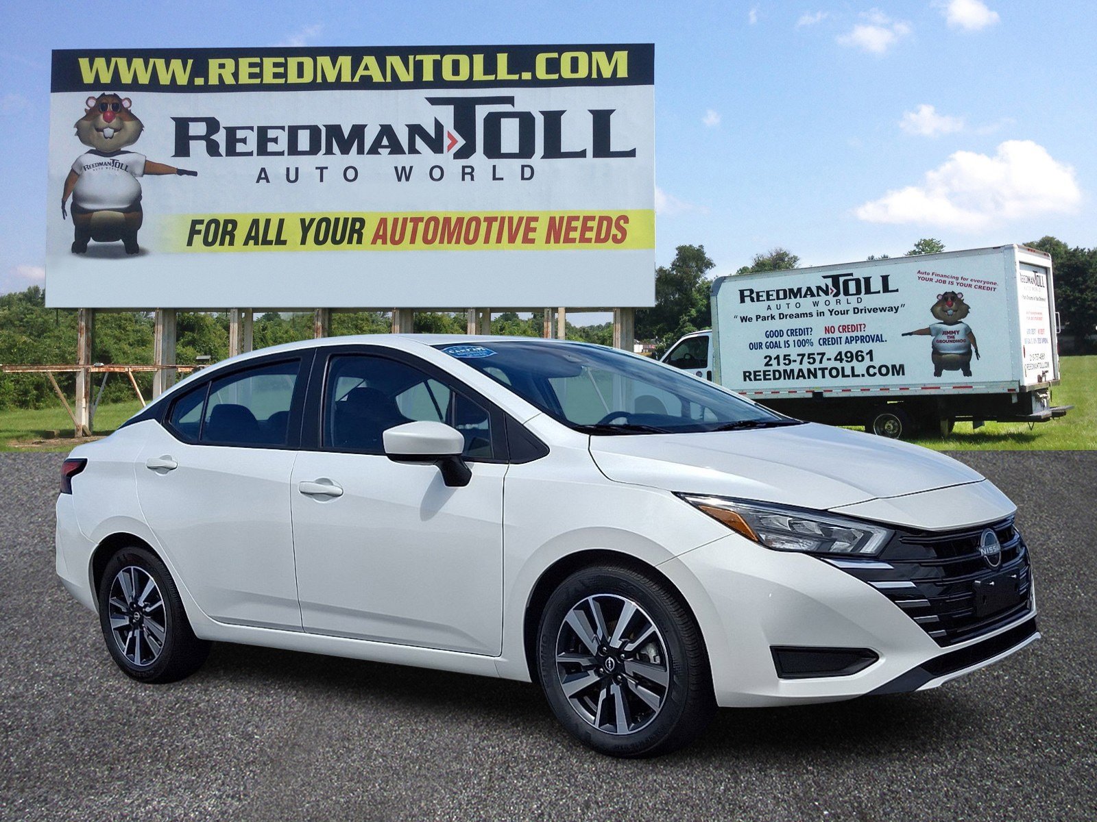 Used 2025 Nissan Versa SV FWD image 1
